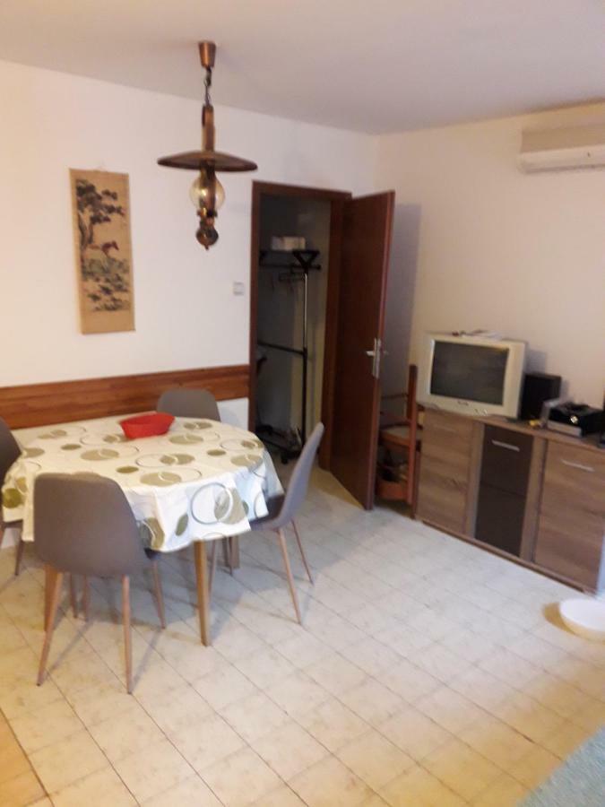 Apartman Romandic Vis Exterior foto